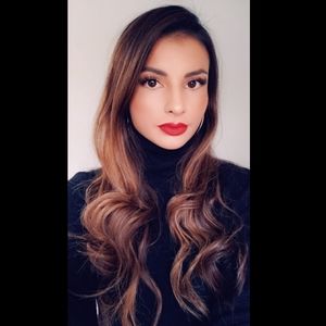 Meet your Posher, Vanessa